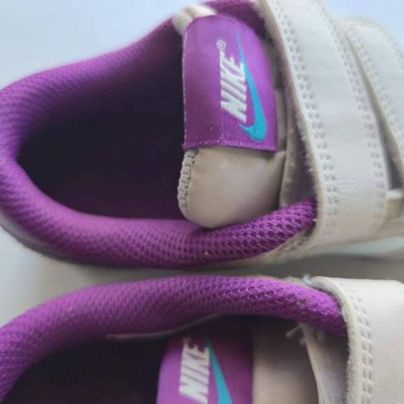 Nike MD Valiant Kids' Sneakers Purple and White Velcro - Picture 6 of 7
